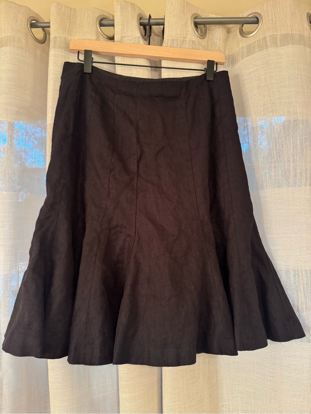 Chaps black linen paneled trumpet skirt